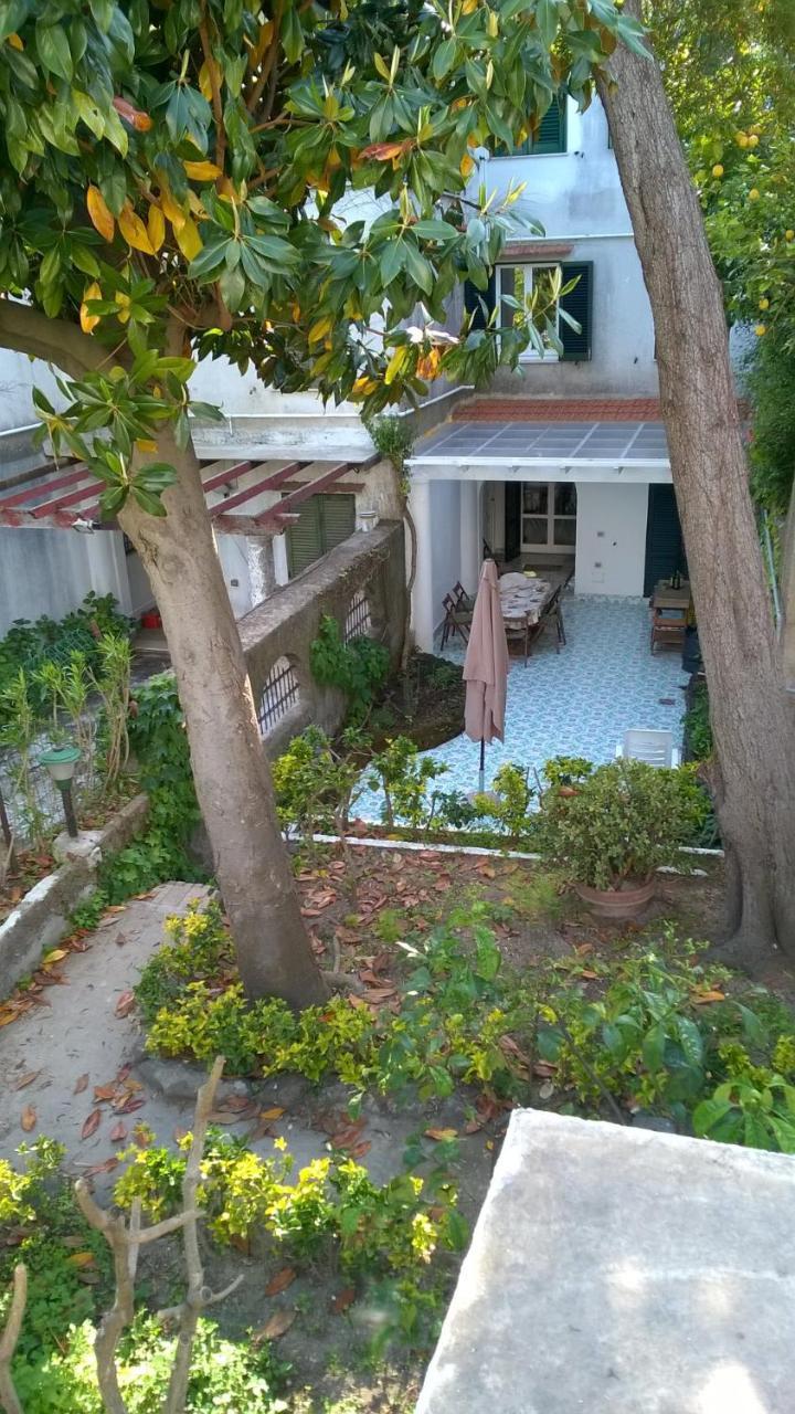 Villa Iscla Maison D'Hotes Isquia Exterior foto